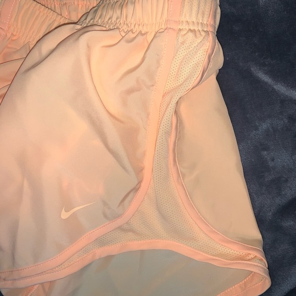 Nike dry fit shorts!! - Picture 3 of 3